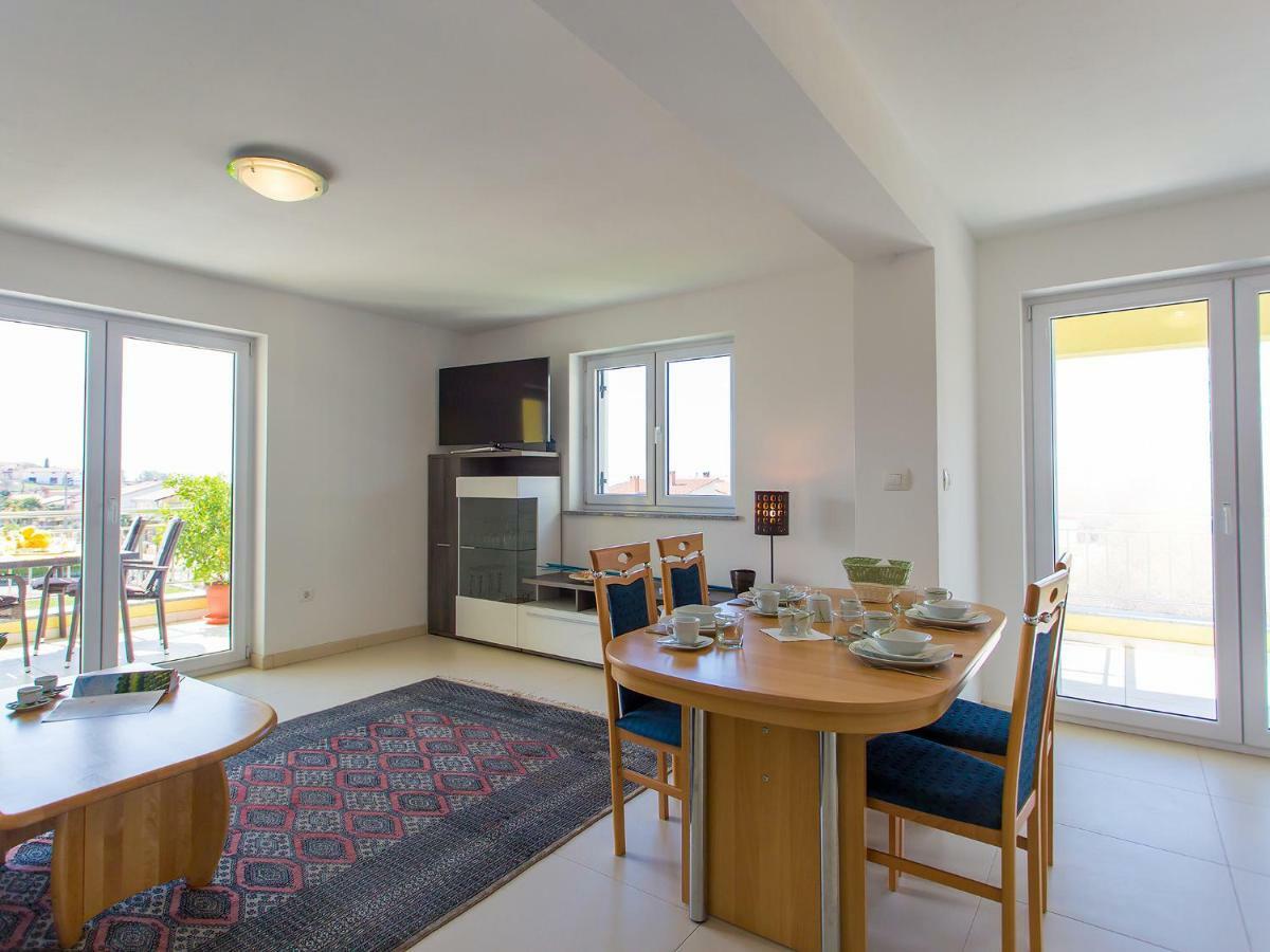 Apartment Maestral Porec Exterior photo